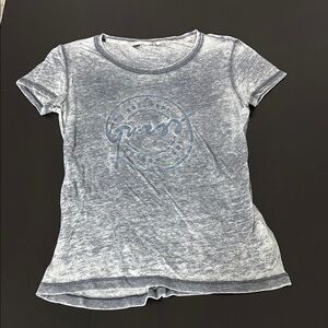 Guess women’s vintage graphic tee